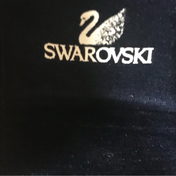 Swarovski Crystal Solitaire Ring - Picture 6 of 7